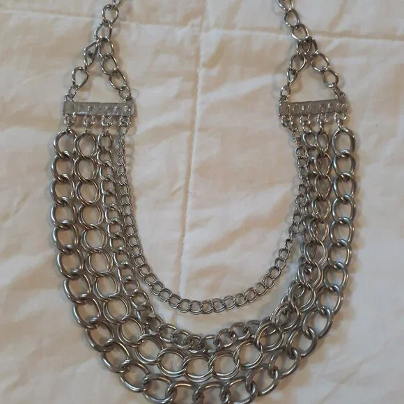 Chain Necklace - Picture 5 of 5